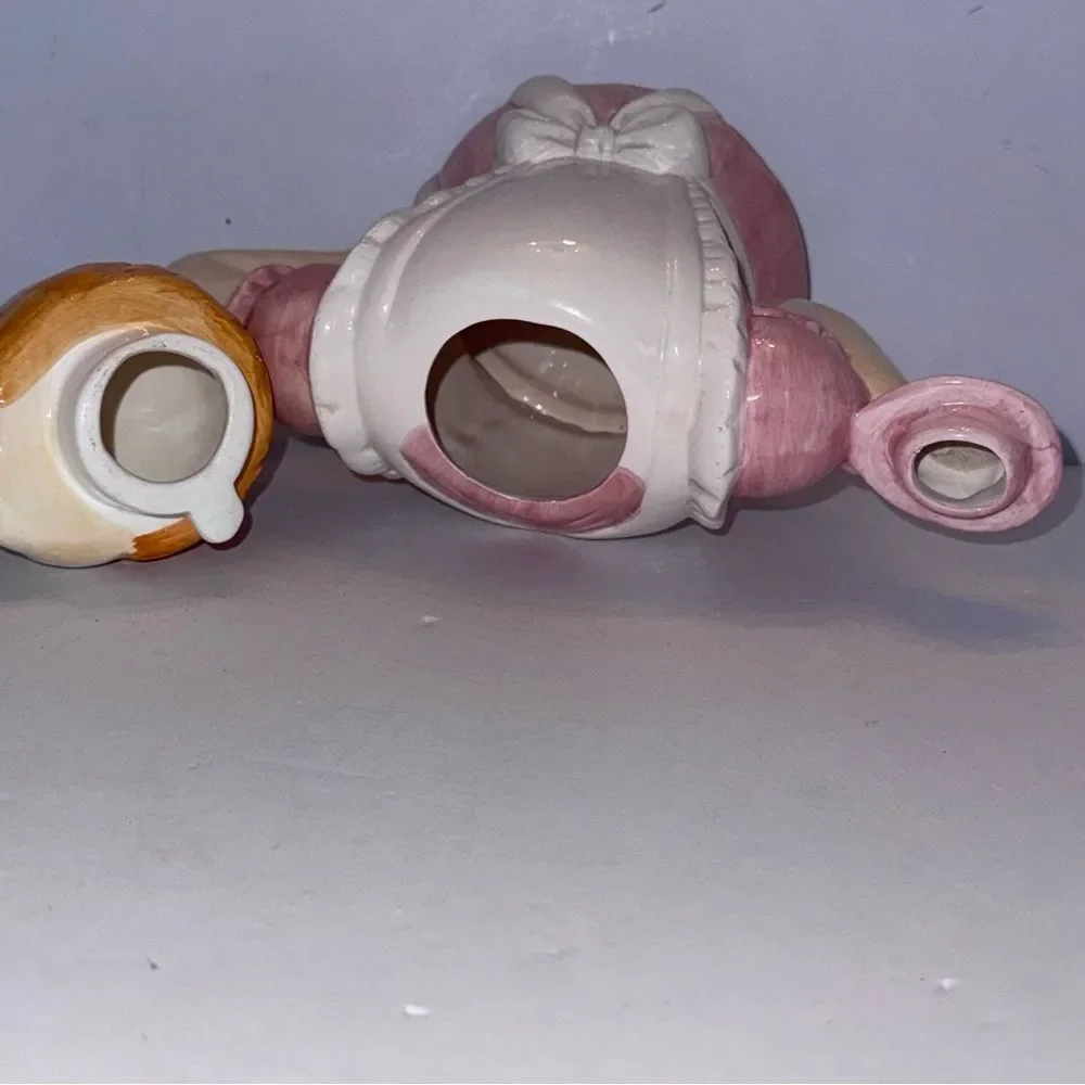 vintage ceramic diner waitress teapot